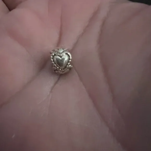 Pandora Heart Charm - Picture 2 of 5